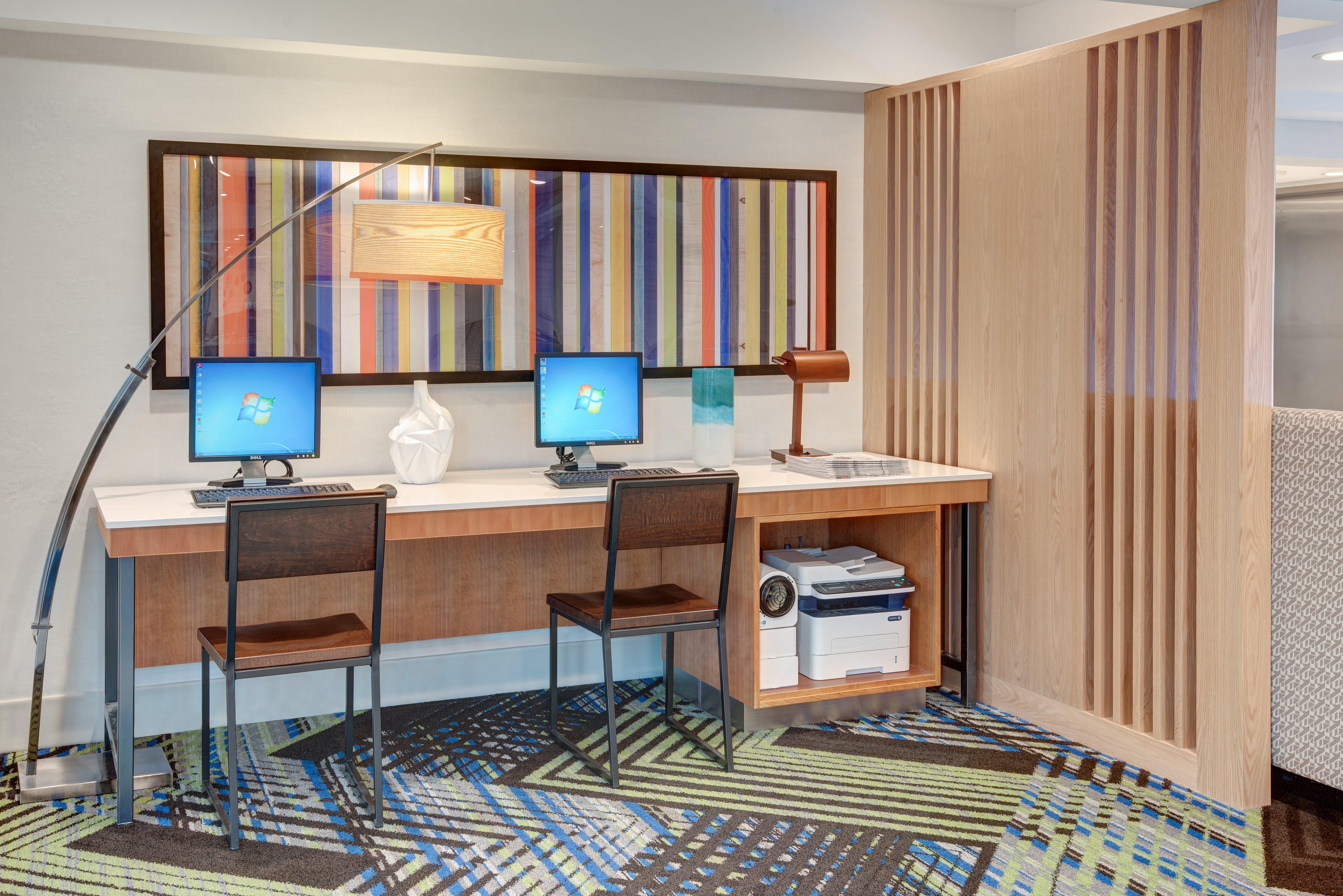 Holiday Inn Express & Suites West Long Branch - Eatontown By Ihg Exterior foto